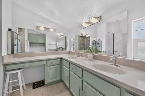 Bath - 3336 Oneill Ct, Soquel, CA 95073 photo 2 of 5