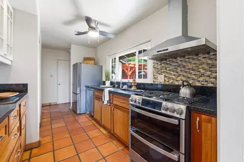 Kitchen - 1494 Darwin St, Seaside, CA 93955 photo 4 of 4