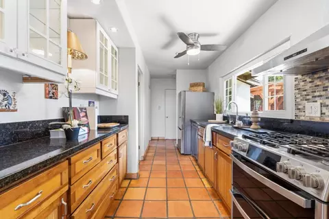 Kitchen - 1494 Darwin St, Seaside, CA 93955 photo 3 of 4