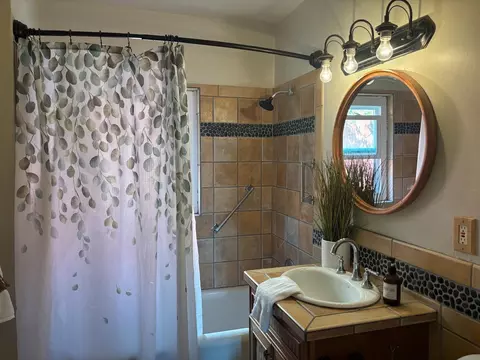 Bath - 1494 Darwin St, Seaside, CA 93955 photo 1 of 1
