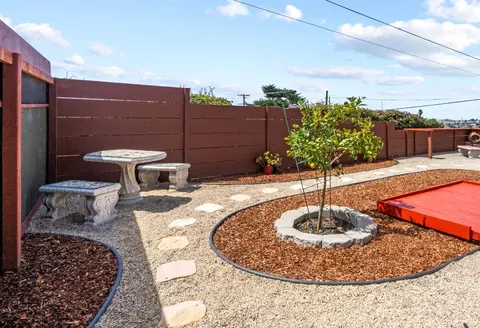Exterior - 1494 Darwin St, Seaside, CA 93955 photo 10 of 11
