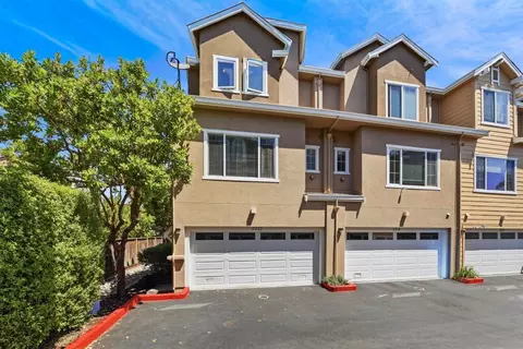 Exterior - 2222 Raspberry Ln, Mountain View, CA 94043 photo 7 of 7