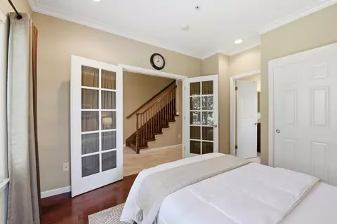 Bedroom - 2222 Raspberry Ln, Mountain View, CA 94043 photo 3 of 6