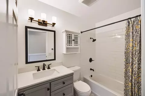 Bath - 1841 Judson St, Seaside, CA 93955 photo 3 of 3