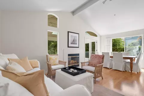 Living - 120 Tiburon Ct, Aptos, CA 95003 photo 2 of 5