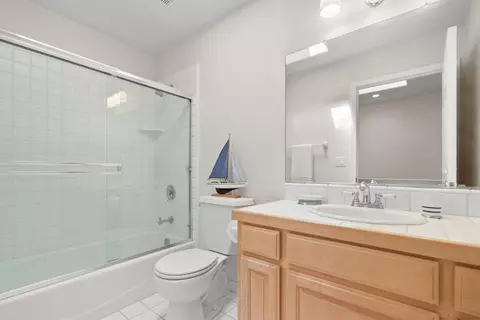 Bath - 120 Tiburon Ct, Aptos, CA 95003 photo 4 of 4