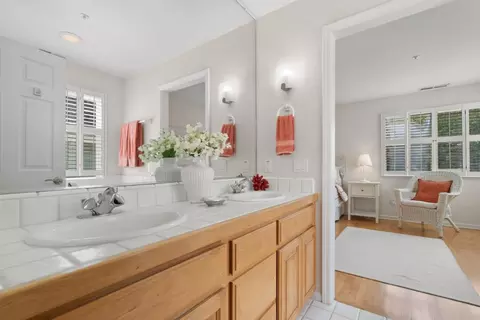 Bath - 120 Tiburon Ct, Aptos, CA 95003 photo 2 of 4