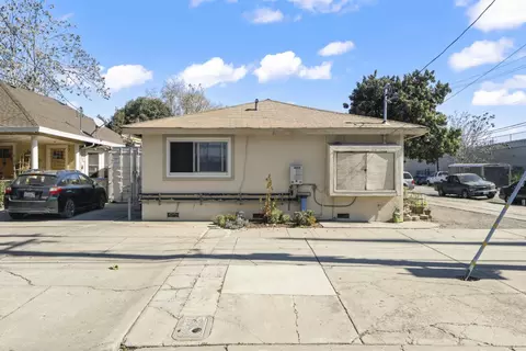 697 Hamline St, San Jose, CA 95110 photo 2