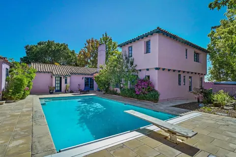 1032 La Cuesta Rd, Hillsborough, CA 94010