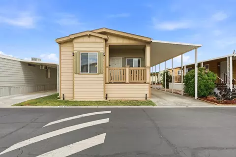 586 Mountain Home Dr 586, San Jose, CA 95136