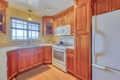 Kitchen - 1730 Darwin St, Seaside, CA 93955 photo 3 of 4