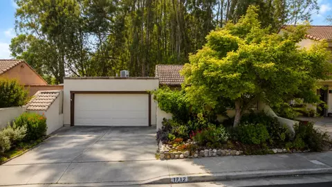 1712 Escalona Dr, Santa Cruz, CA 95060