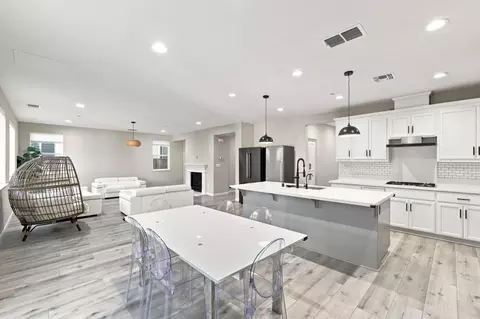 Entry Way - 839 Dunmore St, Oakley, CA 94561 photo 2 of 3