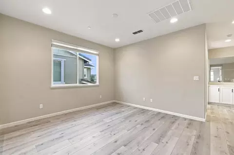 Bedroom - 839 Dunmore St, Oakley, CA 94561 photo 2 of 3