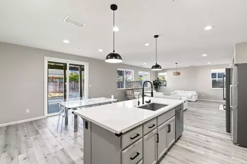 Kitchen - 839 Dunmore St, Oakley, CA 94561 photo 3 of 5