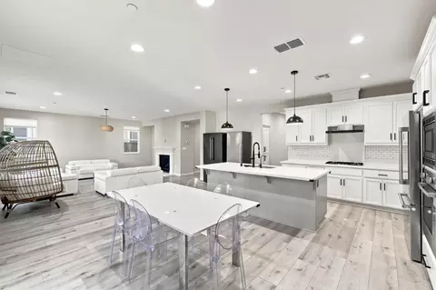 Entry Way - 839 Dunmore St, Oakley, CA 94561 photo 1 of 3