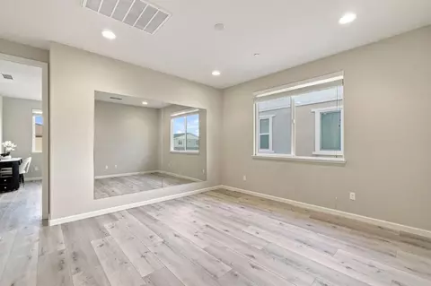 Living - 839 Dunmore St, Oakley, CA 94561 photo 4 of 4