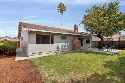 Exterior - 190 Midwick Dr, Milpitas, CA 95035 photo 8 of 10