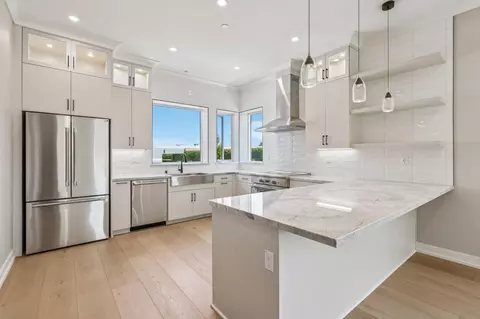 100 Koa Ct, Palo Alto, CA 94306