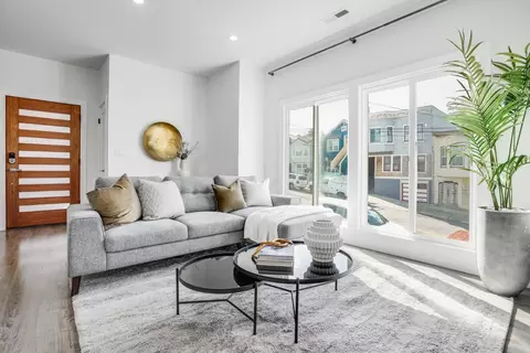 Living - 619 Naples St, San Francisco, CA 94112 photo 1 of 2