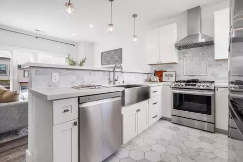 Kitchen - 619 Naples St, San Francisco, CA 94112 photo 1 of 3