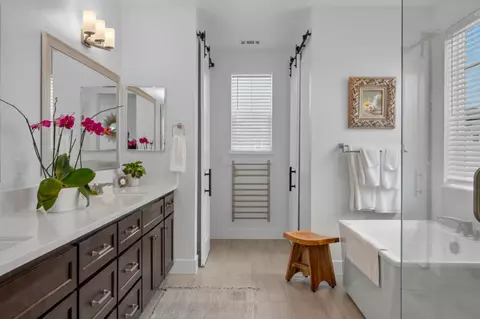 Bath - 2760 Moonshell Ln, Marina, CA 93933 photo 5 of 8