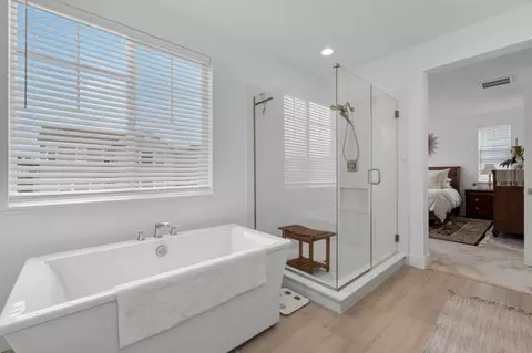 Bath - 2760 Moonshell Ln, Marina, CA 93933 photo 7 of 8