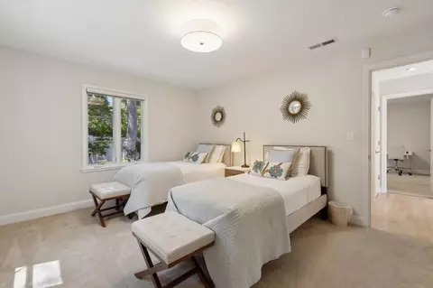 Bedroom - 61 Lloyden Dr, Atherton, CA 94027 photo 8 of 11