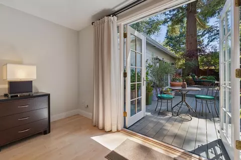 Exterior - 61 Lloyden Dr, Atherton, CA 94027 photo 7 of 26