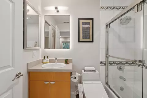 Bath - 61 Lloyden Dr, Atherton, CA 94027 photo 8 of 12