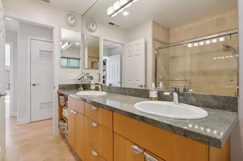Bath - 61 Lloyden Dr, Atherton, CA 94027 photo 11 of 12