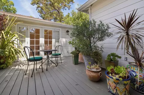 Exterior - 61 Lloyden Dr, Atherton, CA 94027 photo 11 of 26