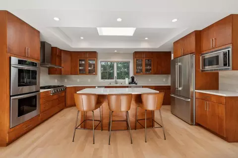 Kitchen - 61 Lloyden Dr, Atherton, CA 94027 photo 3 of 8