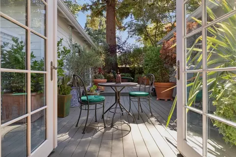 Exterior - 61 Lloyden Dr, Atherton, CA 94027 photo 8 of 26