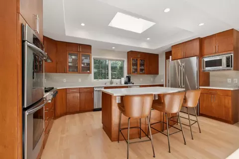 Kitchen - 61 Lloyden Dr, Atherton, CA 94027 photo 4 of 8
