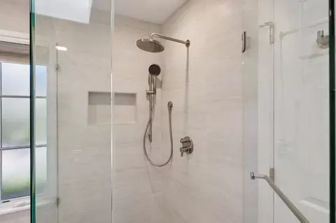 Bath - 61 Lloyden Dr, Atherton, CA 94027 photo 5 of 12