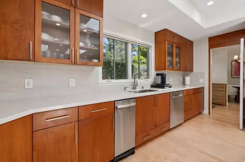 Kitchen - 61 Lloyden Dr, Atherton, CA 94027 photo 7 of 8