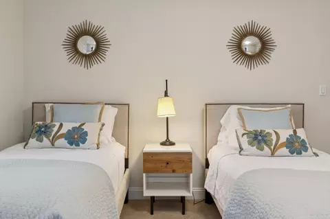 Bedroom - 61 Lloyden Dr, Atherton, CA 94027 photo 9 of 11
