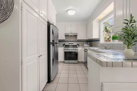 Kitchen - 1340 Sharp Ave, Campbell, CA 95008 photo 2 of 5
