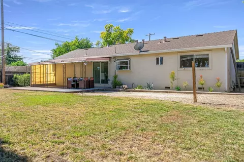 Exterior - 1340 Sharp Ave, Campbell, CA 95008 photo 6 of 8