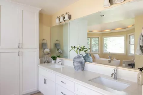 Bath - 760 Del Valle, Aptos, CA 95003 photo 2 of 5