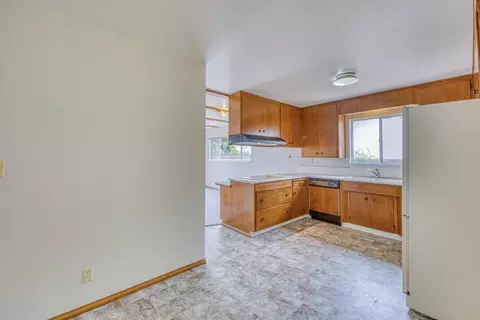 Kitchen - 1626 Cambrian Dr, Salinas, CA 93906 photo 4 of 4