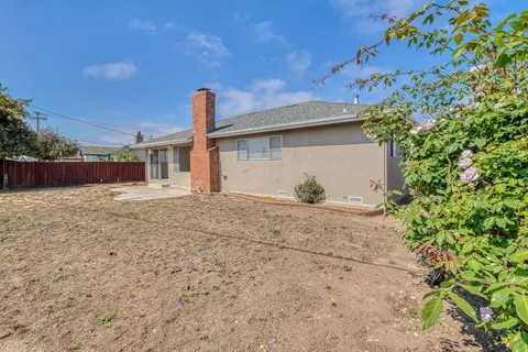 Exterior - 1626 Cambrian Dr, Salinas, CA 93906 photo 5 of 6