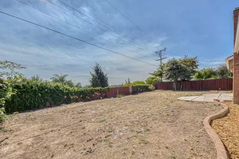 Exterior - 1626 Cambrian Dr, Salinas, CA 93906 photo 6 of 6