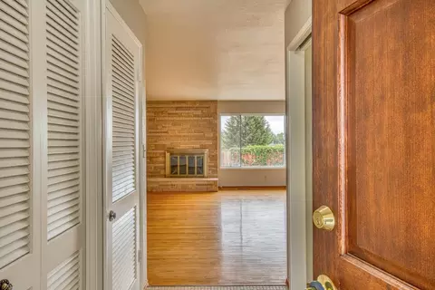 Entry Way - 1626 Cambrian Dr, Salinas, CA 93906 photo 1 of 3