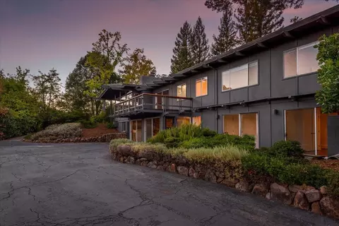 15 Naranja Way, Portola Valley, CA 94028