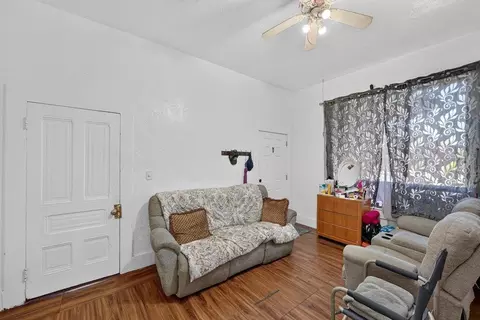 Living - 156 Elm St, Watsonville, CA 95076 photo 1 of 1
