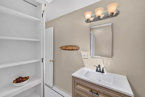 Bath - Maple St, Aptos, CA 95003 photo 2 of 2