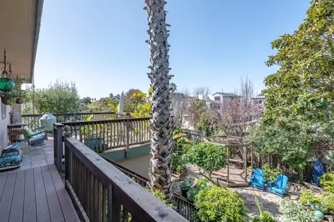 Exterior - 4355 Opal Cliff Dr, Santa Cruz, CA 95062 photo 7 of 22