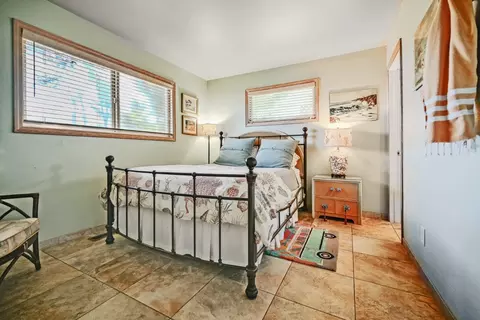Bedroom - 4355 Opal Cliff Dr, Santa Cruz, CA 95062 photo 3 of 10